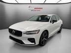2024 Volvo S60 B5 Plus Dark Theme