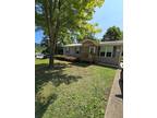 203 Center Street - 3/1 1008 sqft