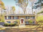 Oldfield Dr, Reston, Home For Rent