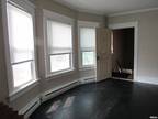 Th St Apt,rock Island, Flat For Rent