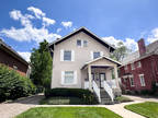 2717 Observatory- 2 Floor 4bd apt home - 1 block south of Hyde Park Square! ...