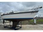 1985 Hunter 28.5 Boat for Sale