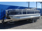 2025 Sun Tracker Fishin' BargeÃ® 20 DLX
