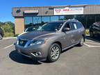 Used 2014 Nissan Pathfinder for sale.