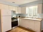 E Maple St Apt B, Lombard, Home For Rent