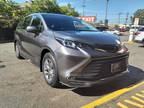 2021 Toyota Sienna XLE 8-Passenger
