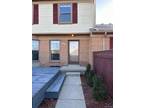 Country Cir, Farmington Hills, Condo For Rent