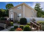 Laramie Rd Apt,west Babylon, Flat For Rent
