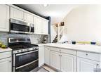 Mahogany Ct, Mahwah, Condo For Rent