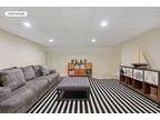 Hedges Banks Dr, East Hampton, Home For Rent