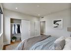 Larrabee St, West Hollywood, Flat For Rent