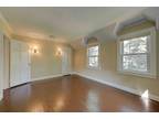 Park Ave, Manhasset, Home For Rent