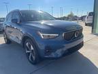 2025 Volvo XC40 B5 Plus Bright Theme Plus