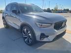 2025 Volvo XC40 B5 Plus Dark Theme