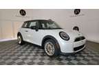 2025 MINI Cooper Iconic