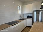 Th St Apt,troy, Flat For Rent