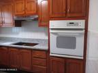D Cambridge Ct, Lakewood, Home For Rent