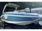 2022 Crownline E255