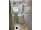 Washington St Unit,wellesley, Flat For Rent