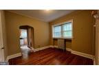 Gerard Ave Unit R, Elkins Park, Flat For Rent