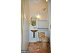 Parkwood Dr, Bethesda, Flat For Rent