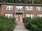 E Side Pkwy Unit,newton, Flat For Rent