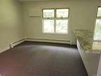 Locust St Apt C, Warwick, Flat For Rent