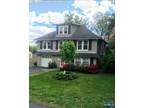 Wyckoff Ave, Wyckoff, Home For Rent