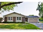 Whispering Trails Dr, Hoffman Estates, Home For Rent