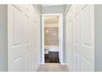 Sandhurst Cir Apt,glen Ellyn, Condo For Rent