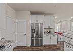 Dickson Ct, Highland Park, Condo For Rent