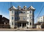 High St Unit,brookline, Flat For Rent
