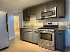 Union St Apt,salem, Flat For Rent