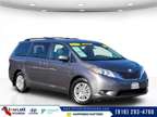 2017 Toyota Sienna XLE 8 Passenger
