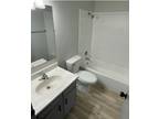 The Hendrix 24 Apartments - Studio, 1 Bathroom