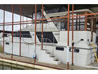 1986 Carver 4207 Aft Cabin
