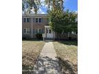 Manchester Ct Apt E, Freehold, Condo For Rent