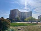 W Golf Rd Apt,niles, Home For Rent