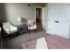 E Hollis St Unit,nashua, Flat For Rent