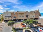 Pacific Coast Hwy Apt D, Malibu, Condo For Rent