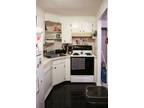 Hallmark Gdns Apt,burlington, Condo For Rent