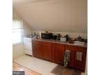 Rear E Trindle Rd Unit,mechanicsburg, Flat For Rent