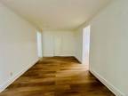 Main St Apt D, White Plains, Flat For Rent