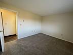 Powers St Apt,milford, Flat For Rent