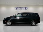 2022 Chrysler Pacifica Black, 74K miles