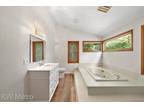 Forestbrook Dr, Farmington Hills, Home For Rent