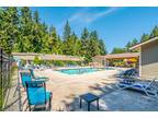 Superb Parksville Vacation Condo Near the Beach - 1135 Resort Dr