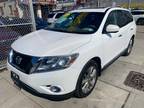Used 2013 Nissan Pathfinder for sale.