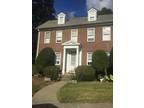 Hunnewell Cir, Newton, Flat For Rent