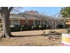 512 S Lois Lane Richardson Texas 75081